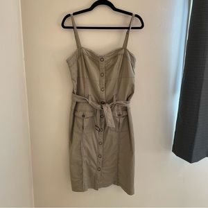 Le Chateau Safari Button Down Lace Detail Belted Dress, Size XL